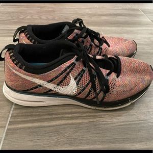 Nike Flyknit Sneakers